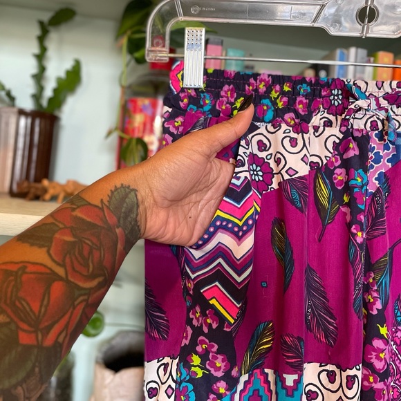 Silk Kids Joggers by 1989 Place, Size Large or 10 - Picture 5 of 11